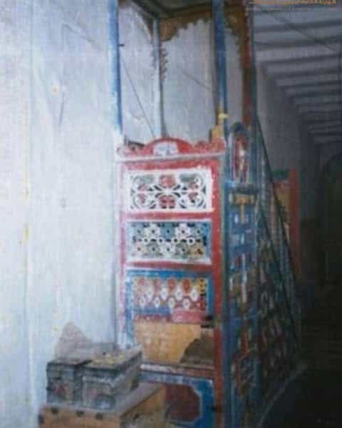 منبر جامع ذمار الكبير: 
 تحفة إسلامية نادرة دمرها العد.وان